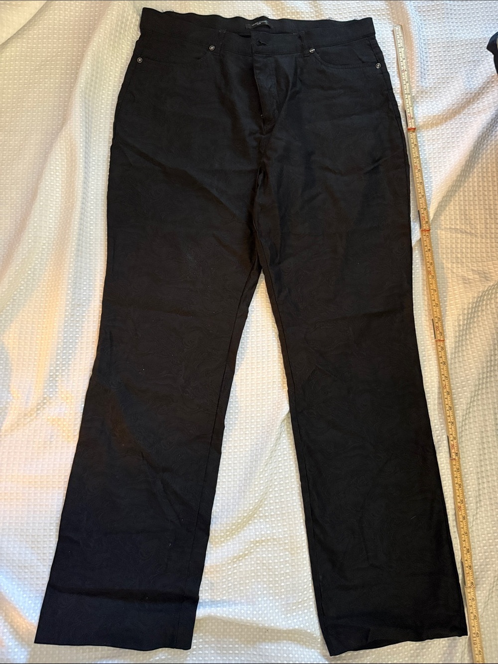 Simon Chang Denim Women’s Black Damask Paisley Swirl Jacquard Straight Leg Pant